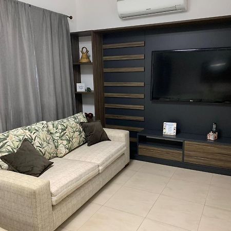 Flat Em Pitangueiras - Sacada Gourmet, 3 Dorms, Limpeza Diaria E Serv De Praia Apartman Guarujá Kültér fotó