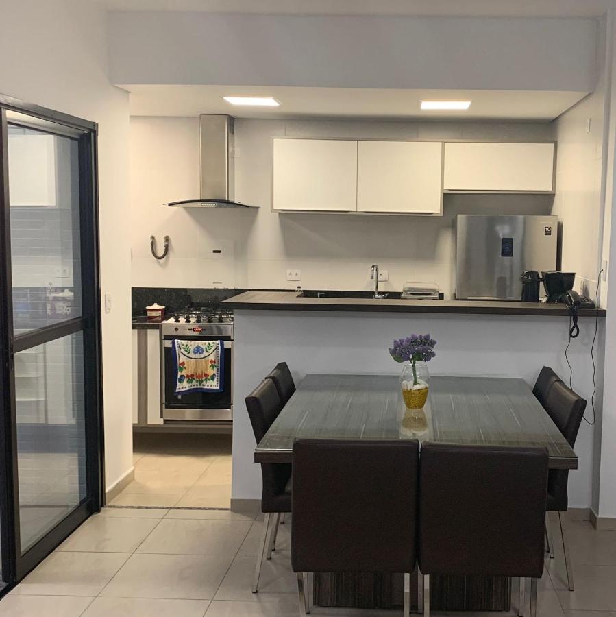 Flat Em Pitangueiras - Sacada Gourmet, 3 Dorms, Limpeza Diaria E Serv De Praia Apartman Guarujá Kültér fotó